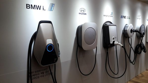 Niezawodne ładowanie na wyciągnięcie ręki - mobilne stacje dla Audi na prąd